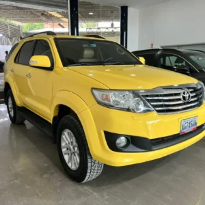 Fortuner Amarillo 2012